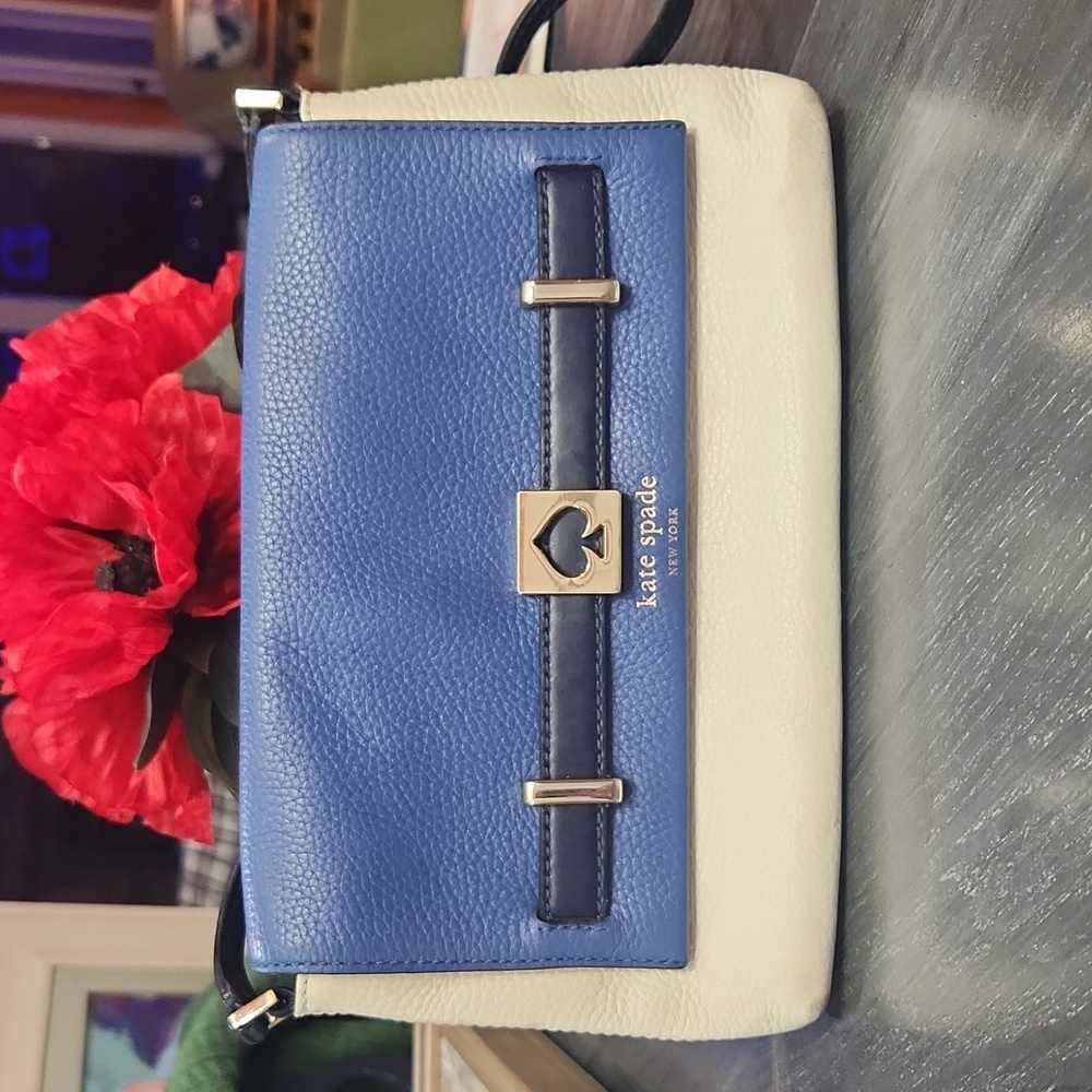 Kate spade purse crossbody